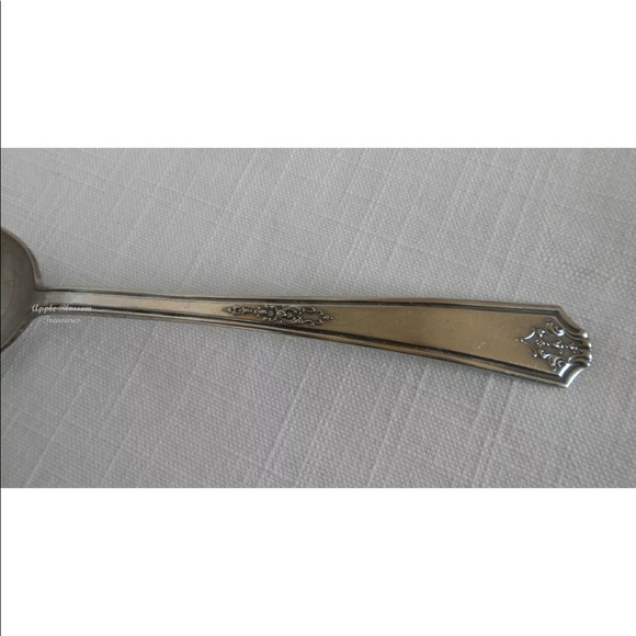 Vintage Estate National Silver Plate E.P.N.S. 1930 Gramercy Serving Spoon - Picture 4 of 9